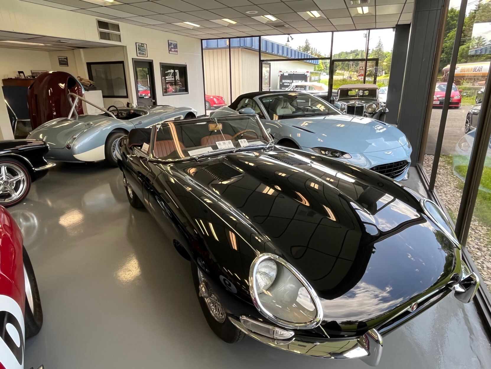 Jaguar XTE Roadster in the showroom
